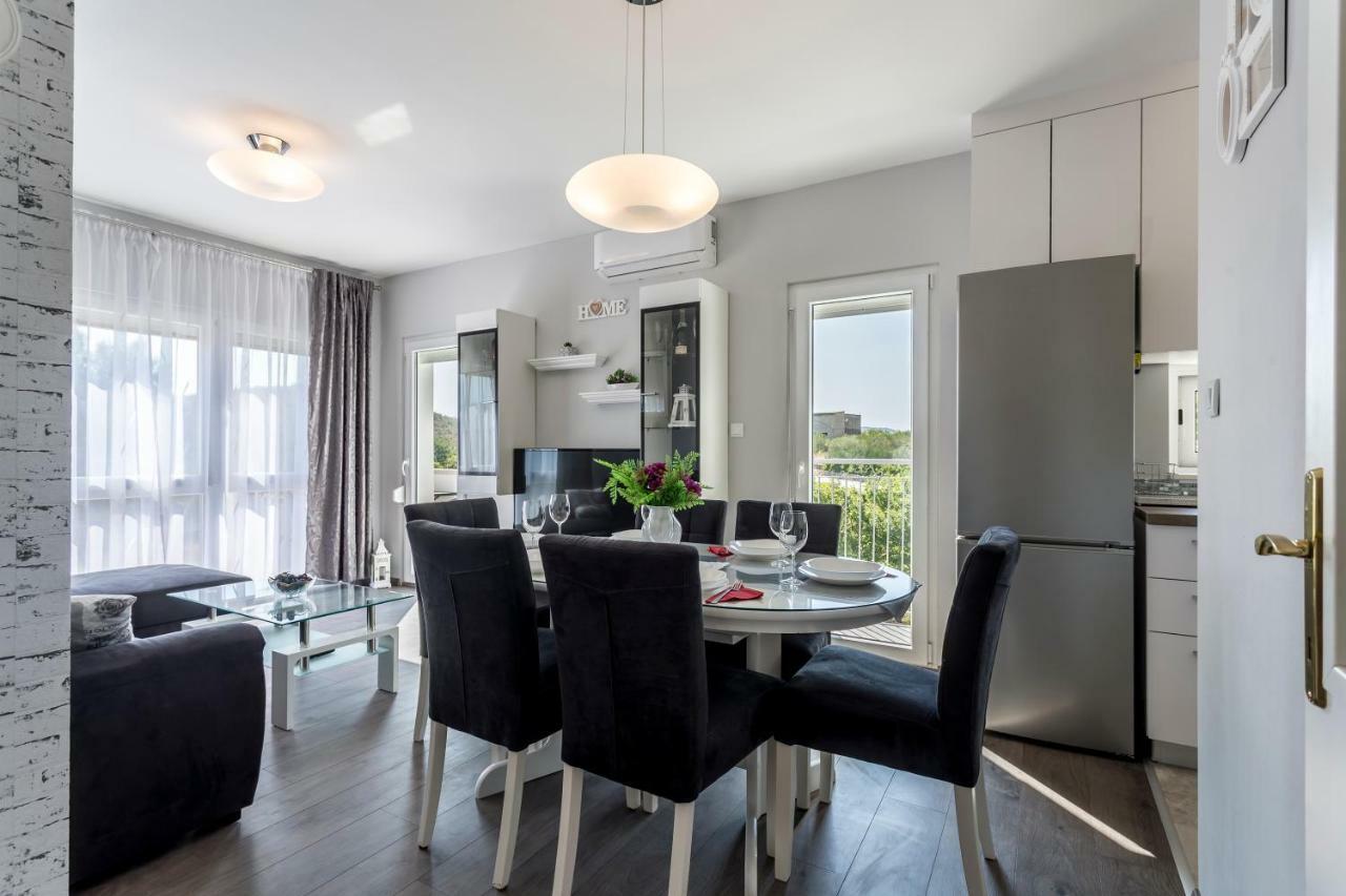 Apartament House Luce With Pool Čisla Zewnętrze zdjęcie