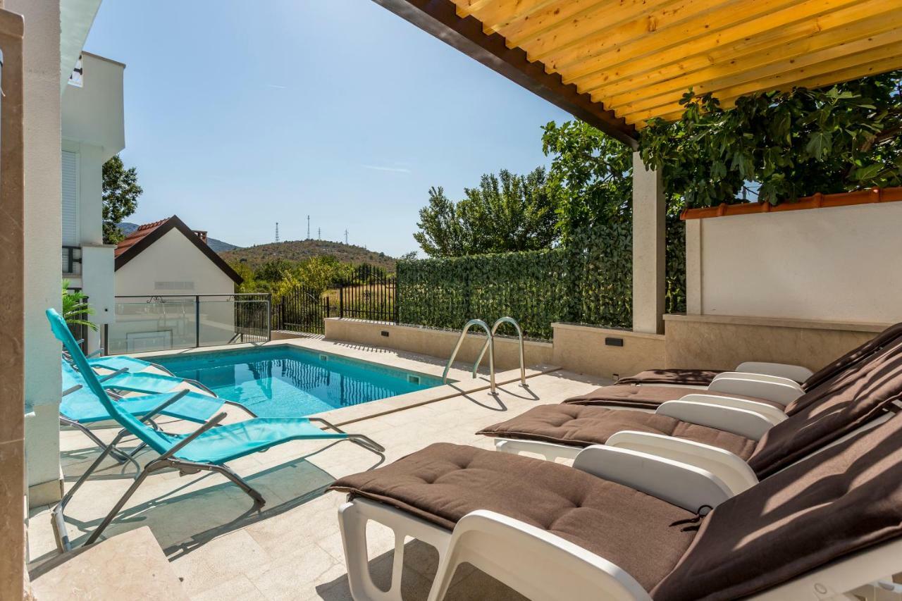 Apartament House Luce With Pool Čisla Zewnętrze zdjęcie