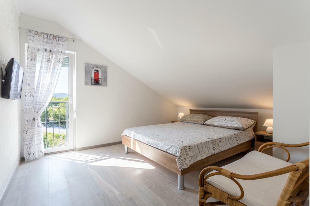 Apartament House Luce With Pool Čisla Zewnętrze zdjęcie